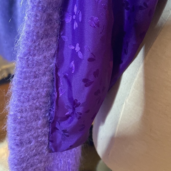 🌹Handmade Vintage🌹 Purple Wool Sweater - Picture 6 of 9